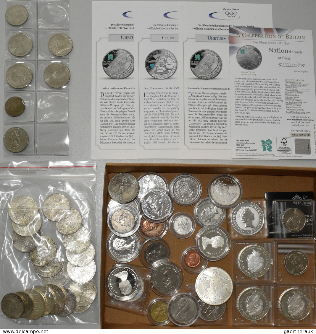 Alle Welt: Kleine Sammlung Diverse Münzen Aus Aller Welt, Dabei Australien Mit 1 - Sonstige & Ohne Zuordnung