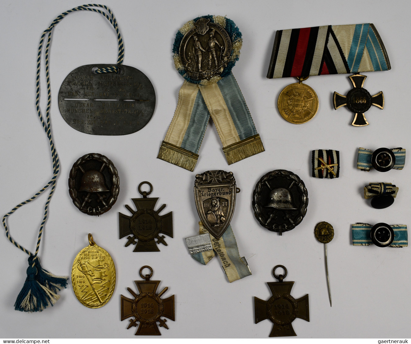 Orden & Ehrenzeichen: Erster Weltkrieg: Lot Verschiedene Abzeichen, Dabei: 2 Ver - Sonstige & Ohne Zuordnung