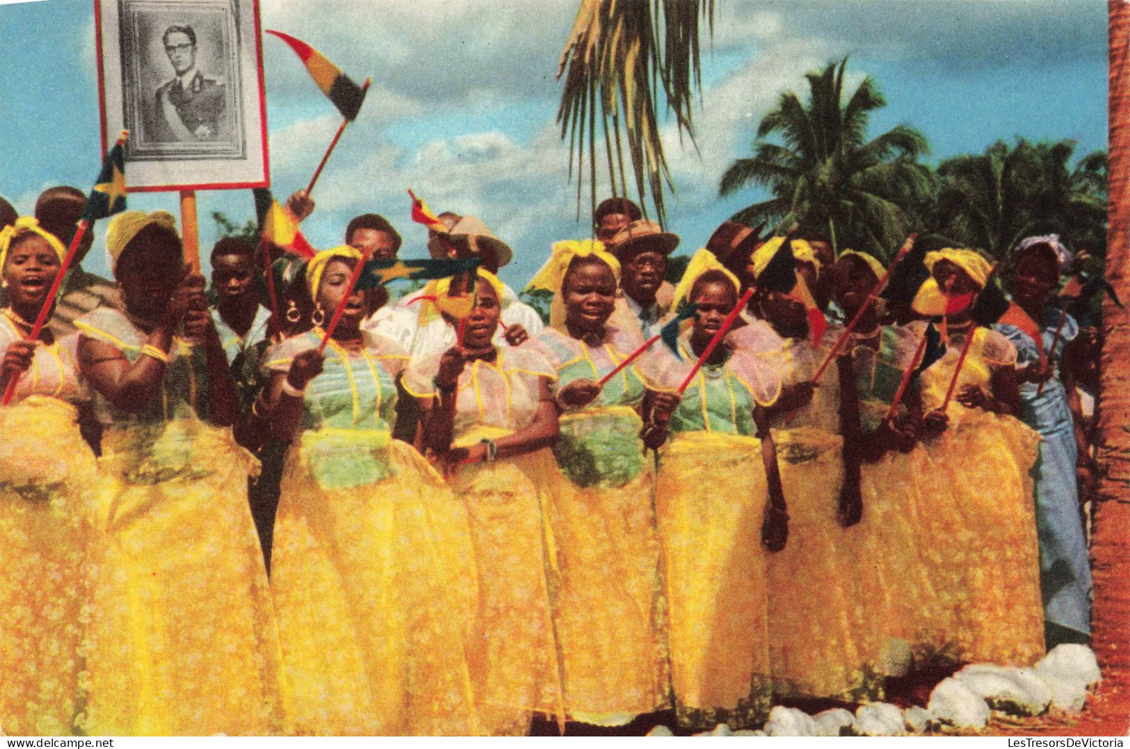 CONGO - Voyage Du Roi Au Congo - été 1955 - Les Jeunes Filles De Coquilhatville - Colorisé - Carte Postale Ancienne - Belgian Congo