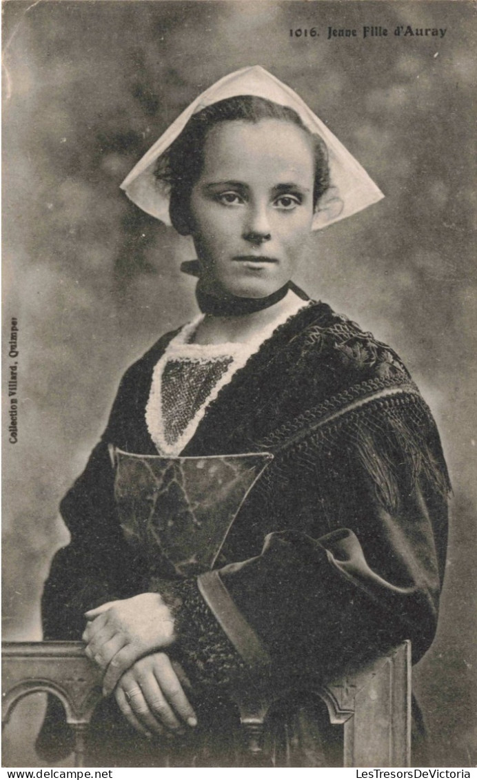 FRANCE - Jeune Fille D'Auray - Carte Postale Ancienne - Auray