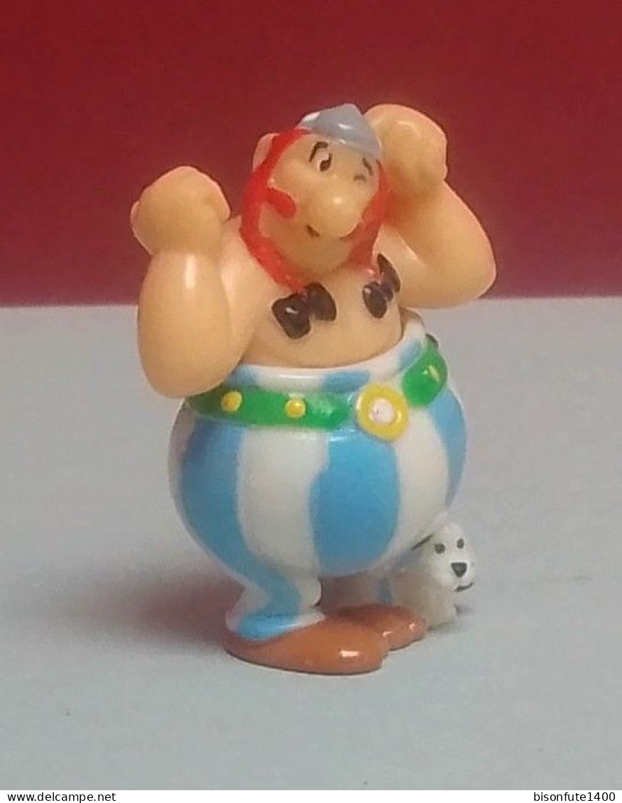 Figurine D'Obélix En Plastic Rigide MPG Gravé Goscinny-Uderzo - Hauteur : 4,0cm. ( Voir Photos ). - Asterix & Obelix