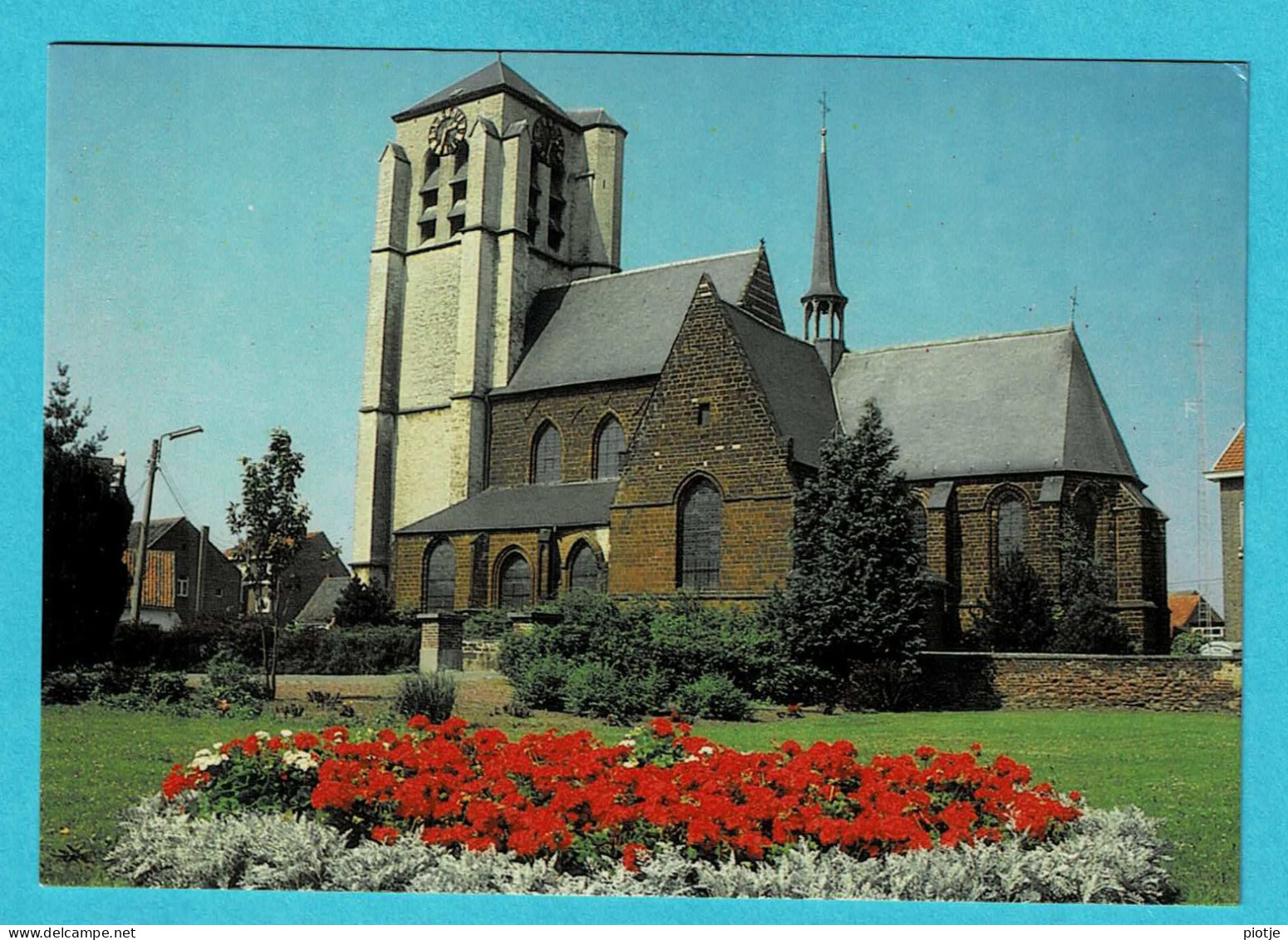 * Wezemaal - Rotselaar (Vlaams Brabant) * (Uitg Meerdaal Fil., Nr 3111) Sint Martinus Kerk, église, Church, Fleurs - Rotselaar