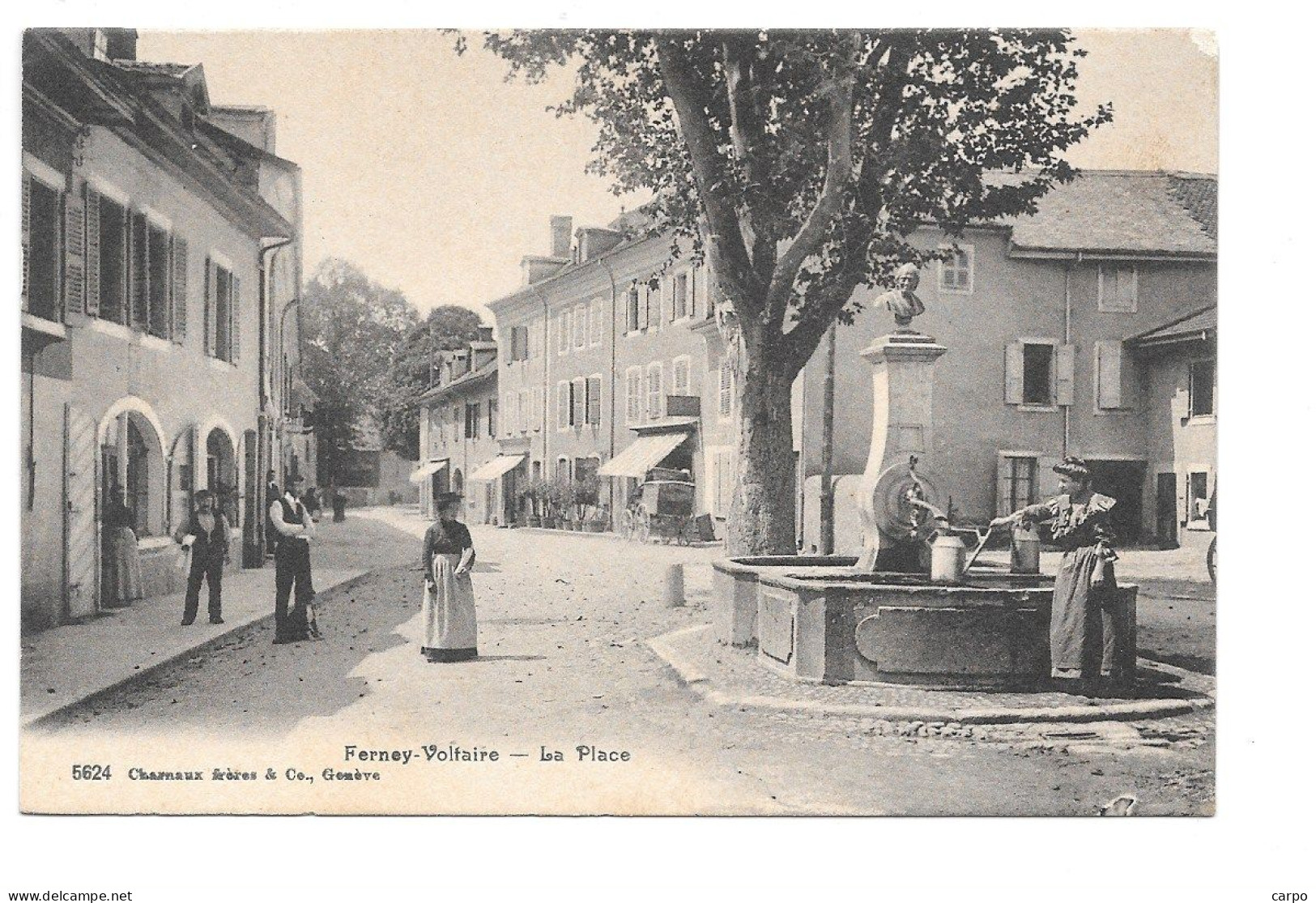 Ferney-Voltaire - La Place. (Fontaine) - Ferney-Voltaire