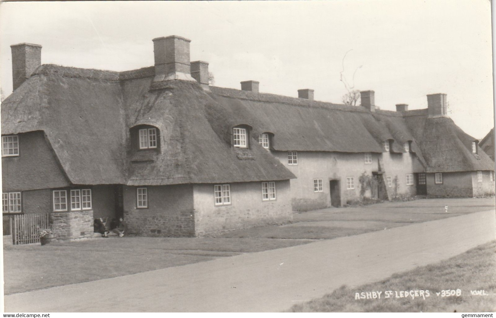 ASHBY ST LEDGERS - Northamptonshire