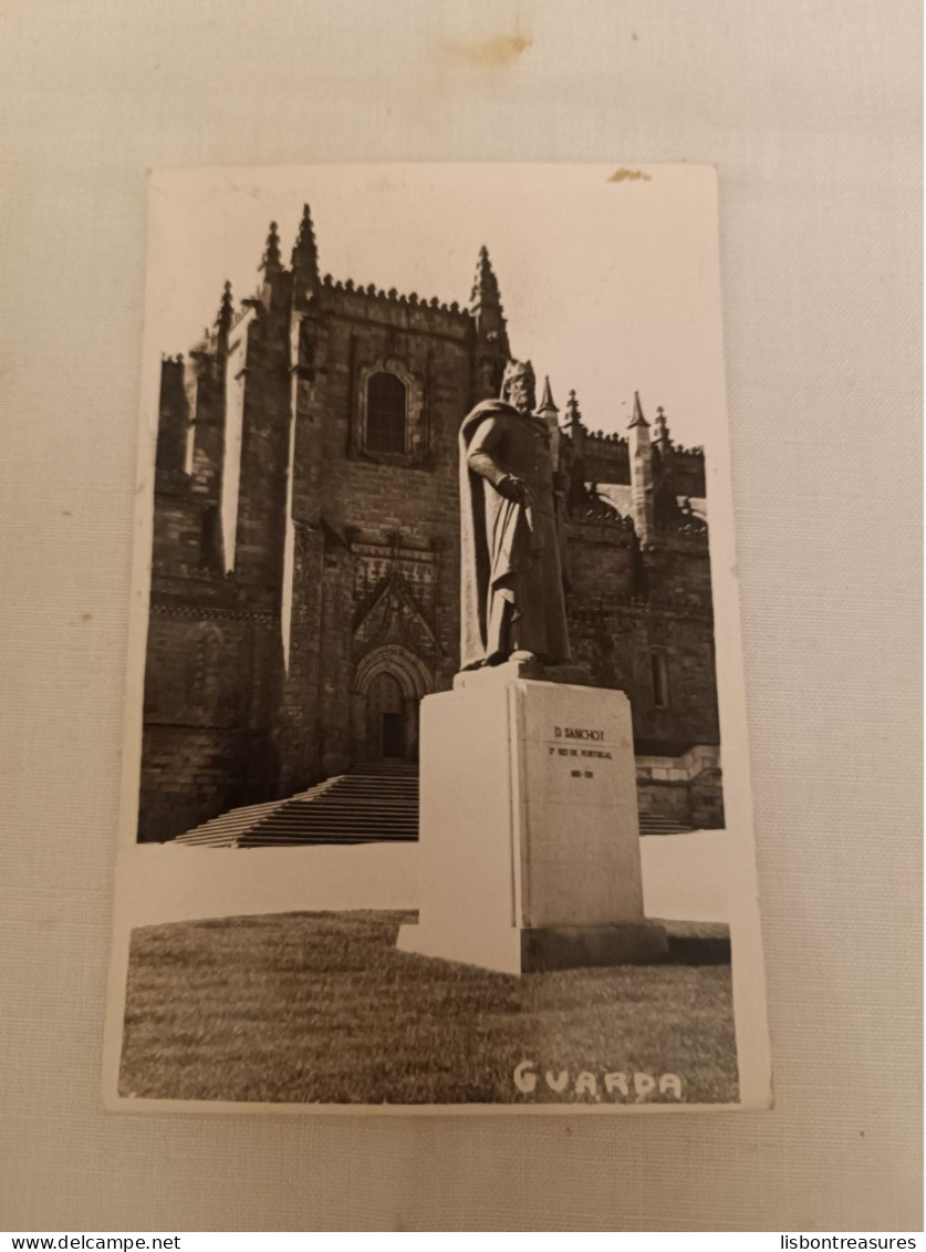 ANTIQUE PHOTO POSTCARD PORTUGAL GUARDA - VISTA PARA A CATEDRAL COM ESTATUA D. SANCHO I USED 1959 - Guarda