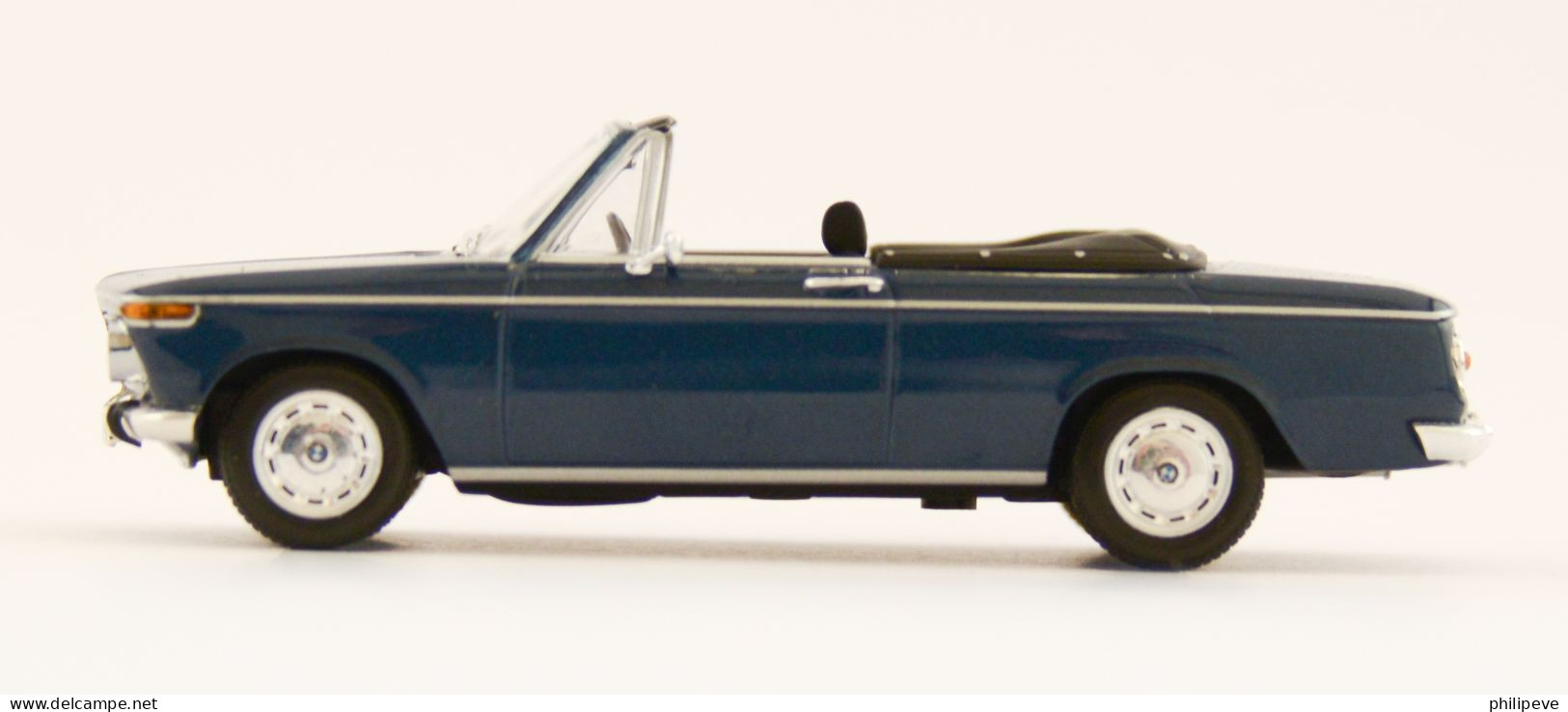 BMW 2002 Cabriolet - MINICHAMPS 1:43 - Minichamps