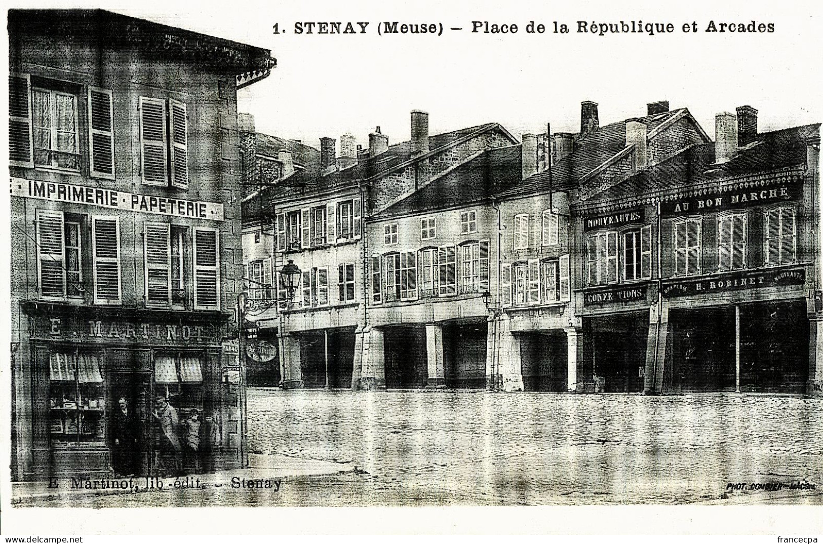 1293 - LORRAINE - STENAY - Place De La République Et Arcades - Lorraine