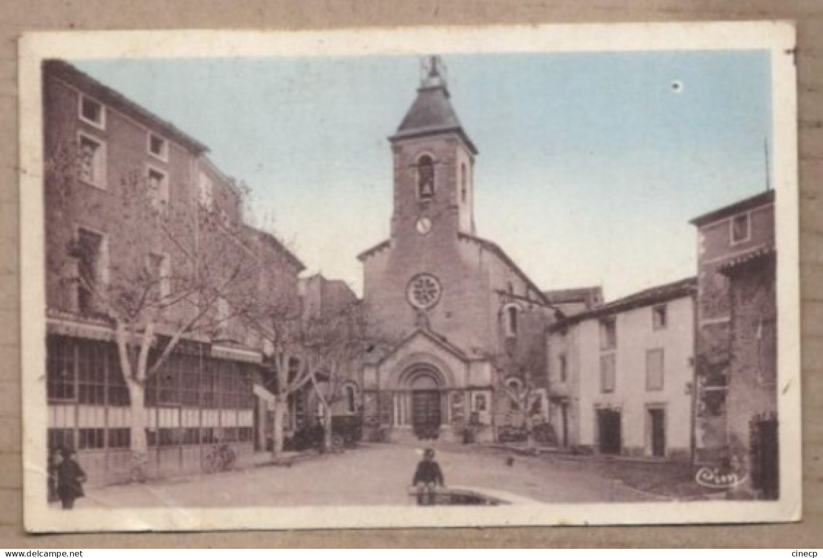 CPSM 84 - BEAUMES De VENISE - Place De L'Eglise Romaine - TB PLAN CENTRE VILLAGE ANIMATION Automobile - Beaumes De Venise