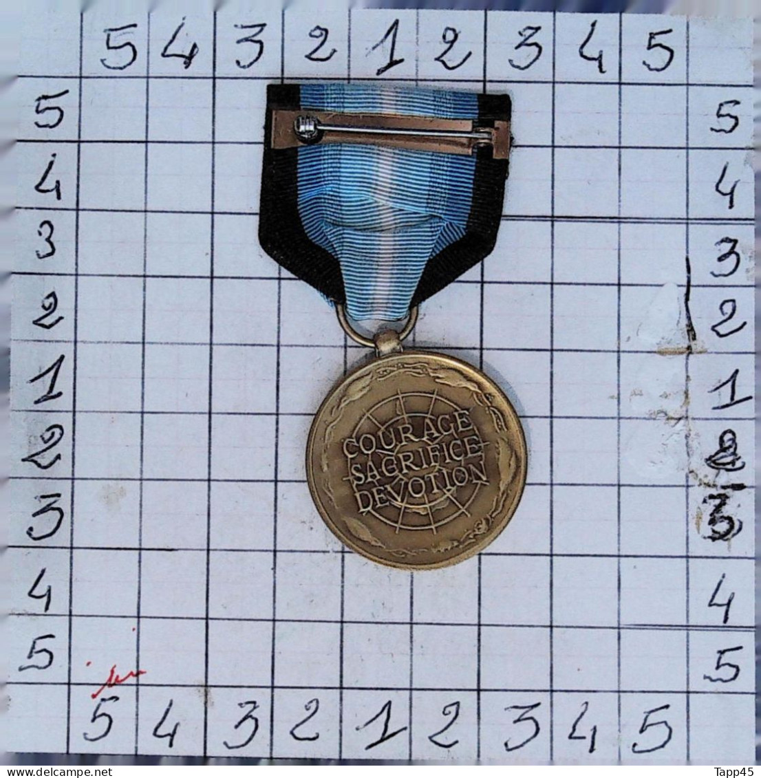 Médailles  > Dispersion d'une collection vendu au prix achetée >Antarctica Service Medal > Réf:Cl USA P 8/ 3