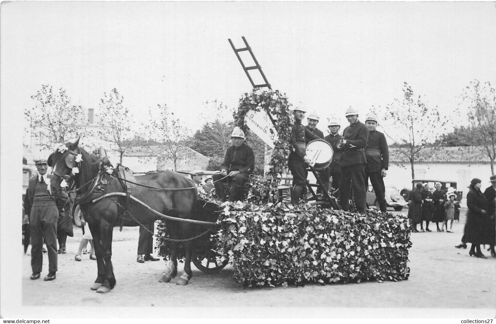 POMPIERS- FÊTE CAVALCADE- CARTE-PHOTO A SITUER - Brandweer