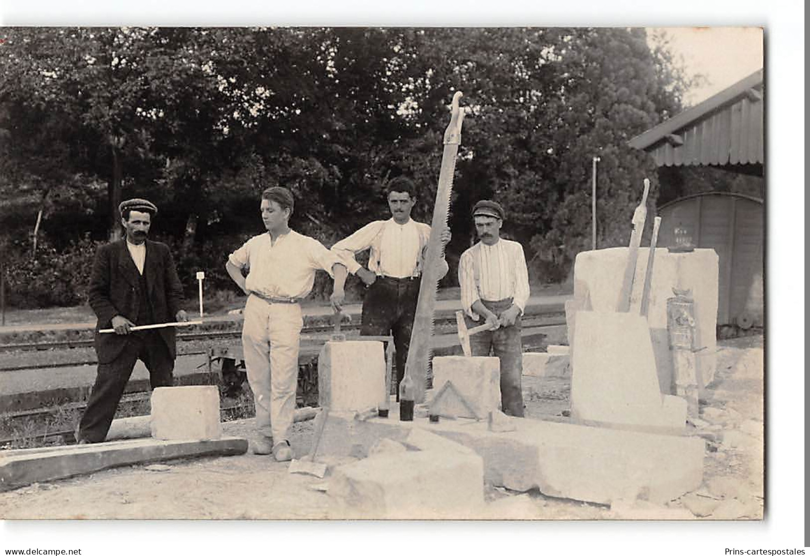 CPA 87 Carte Photo St Saint Priest Taurion Groupe Demaison Tailleurs De Pierre à La Gare - Saint Priest Taurion