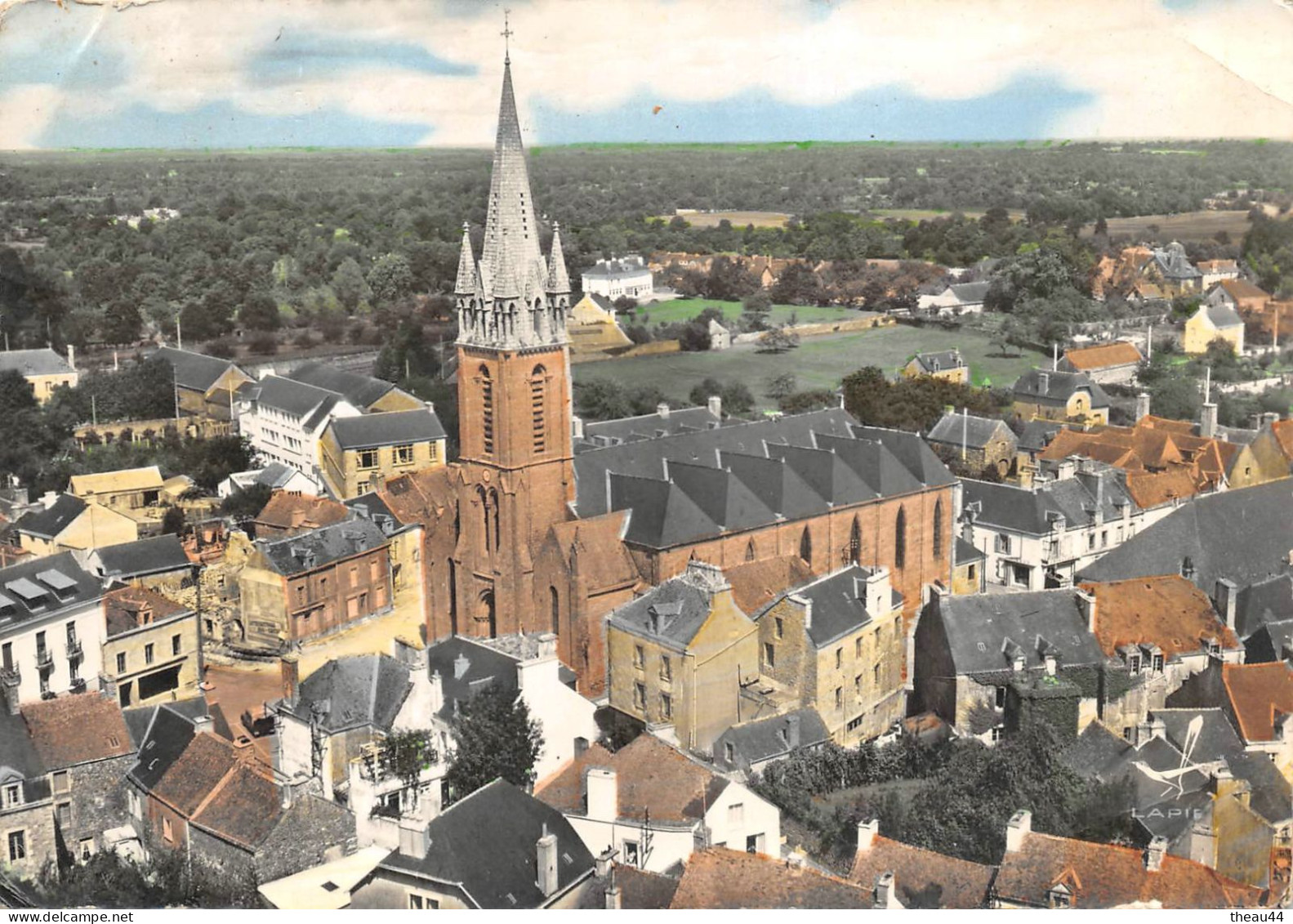 ¤¤  -   QUESTEMBERT   -   L'Eglise, Vue Panoramique    -   ¤¤ - Questembert