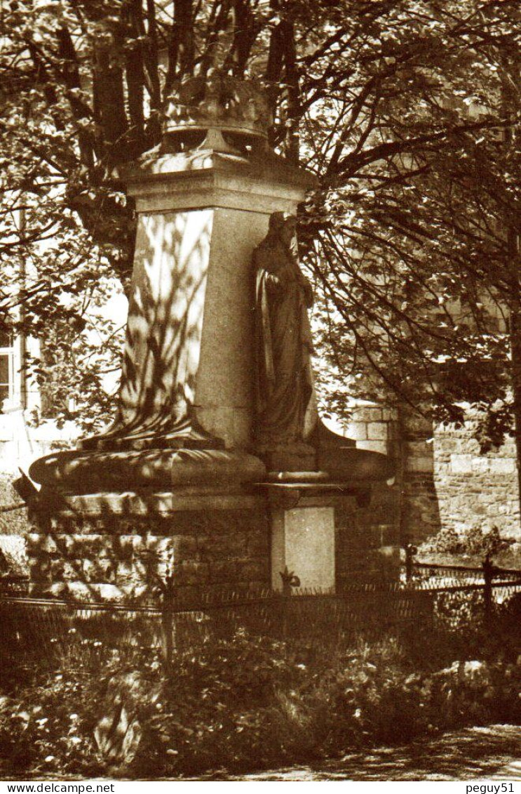 Ferrières (Liège). Ferme De La House (famille Rixhon Depuis 1911). Monument Du Sacré-Coeur De Jésus (1922) - Ferrières