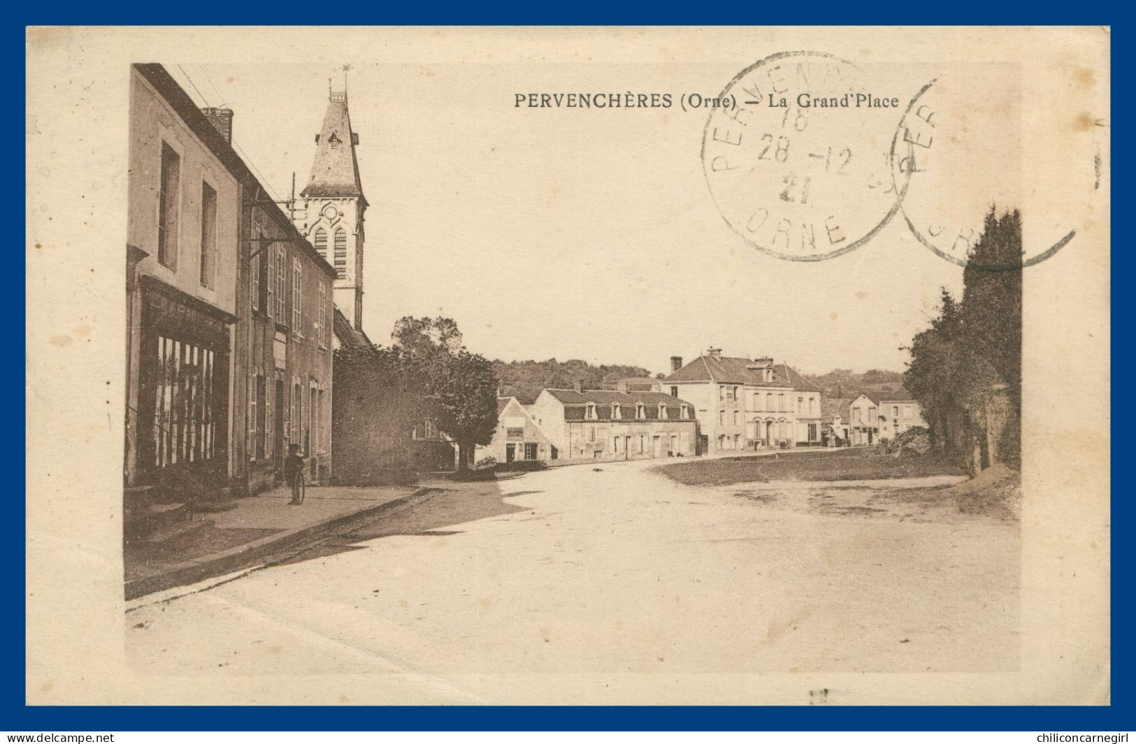 * PERVENCHERES - Grand'Place - Animée - 1921 - Pervencheres