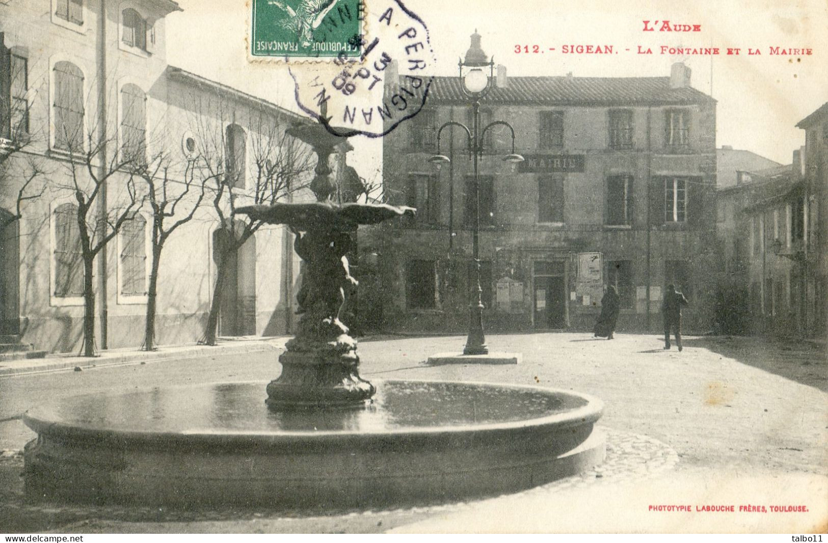 11 - Sigean - La Fontaine Et La Mairie - Sigean