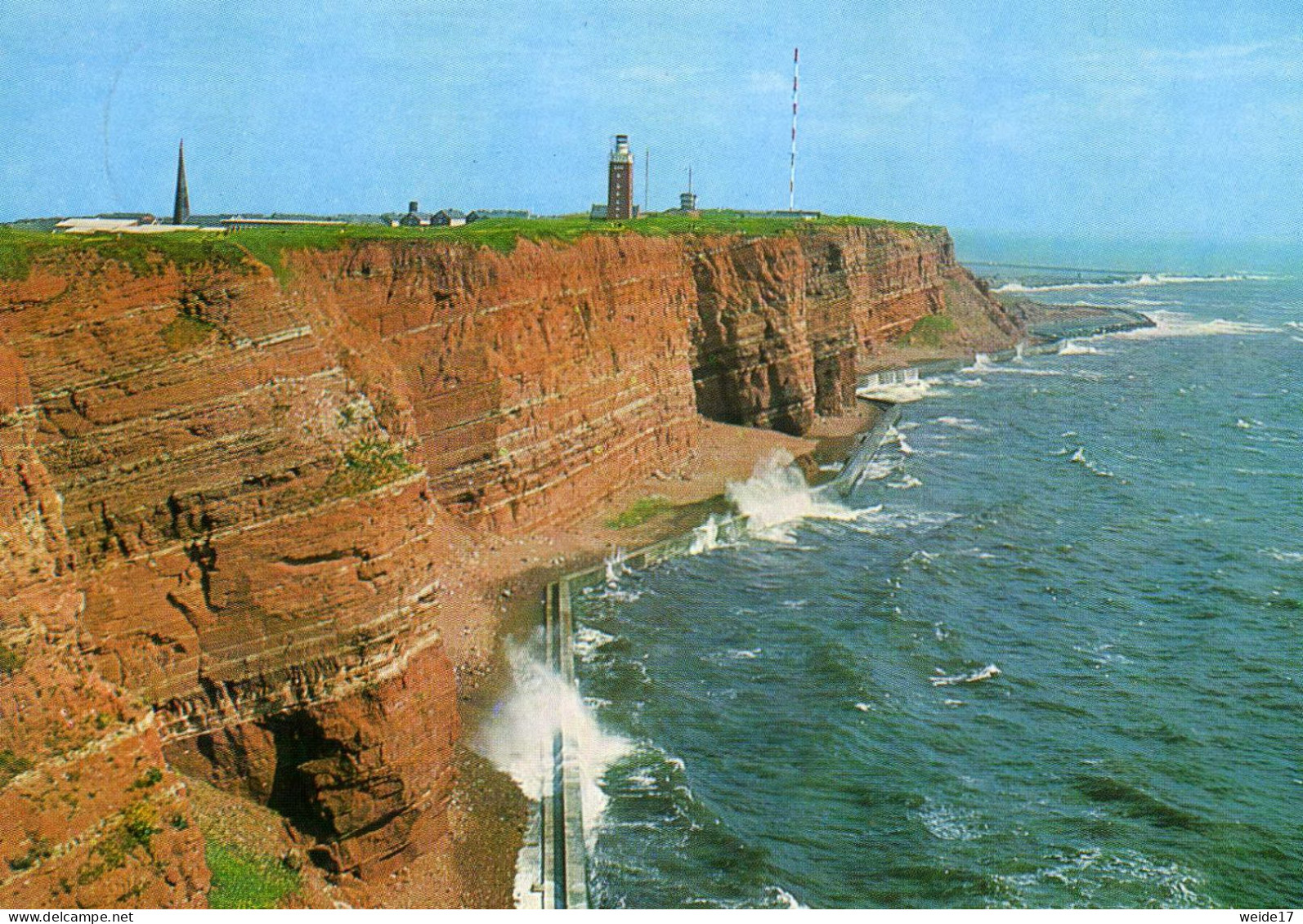 04972 - HELGOLAND - Blick Auf Die Westküste Mit Leuchtturm Und Radarstation (4) - Helgoland