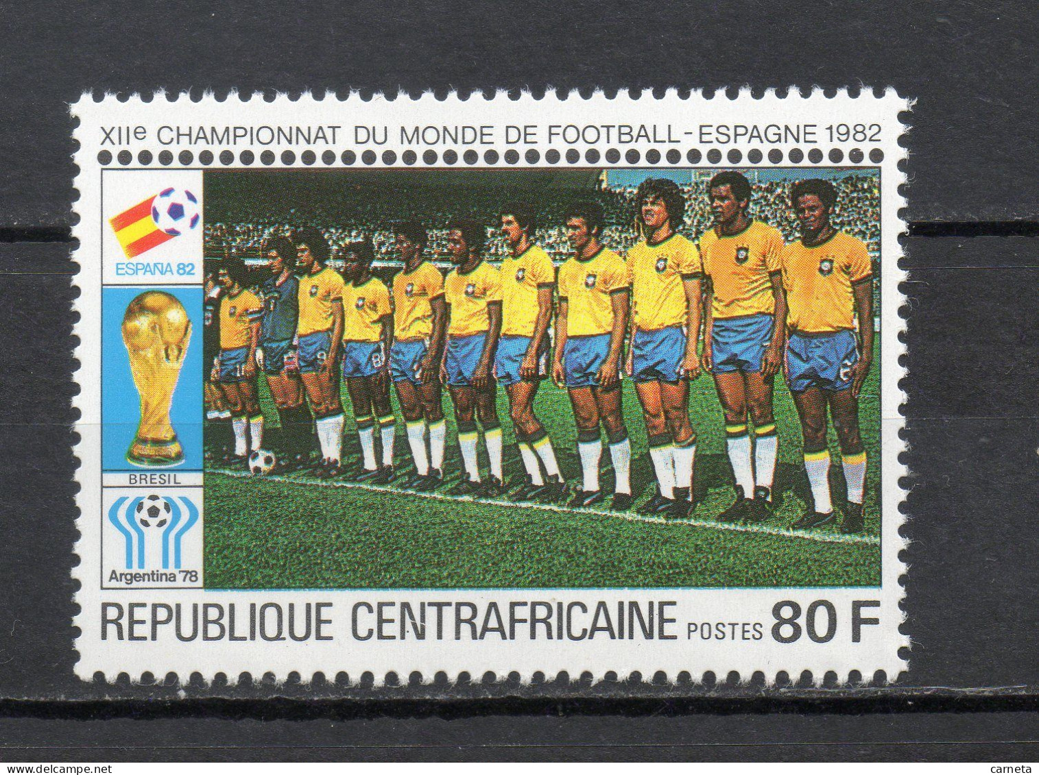 CENTRAFRIQUE N° 444   NEUF SANS CHARNIERE COTE 1.00€    SPORT FOOTBALL - Centrafricaine (République)