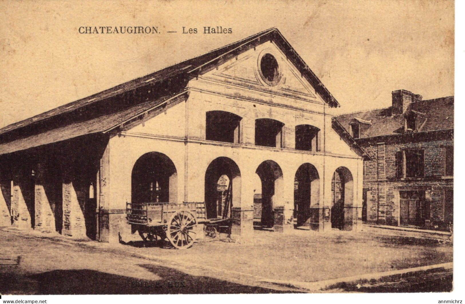 CHATEAUGIRON LES HALLES - Châteaugiron