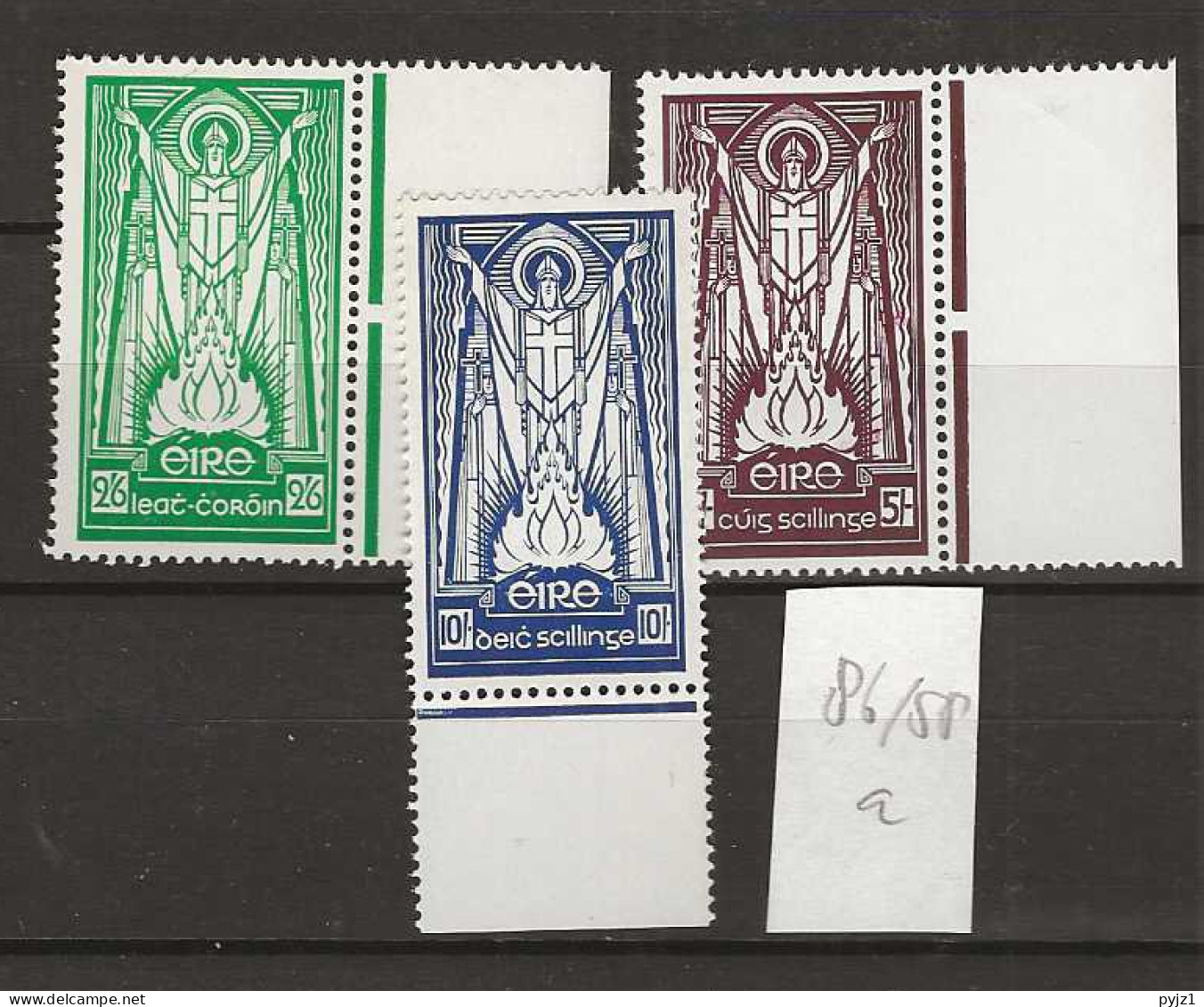 1942 MNH Ireland  Mi 86-88a, Normal Paper Postfris** - Unused Stamps