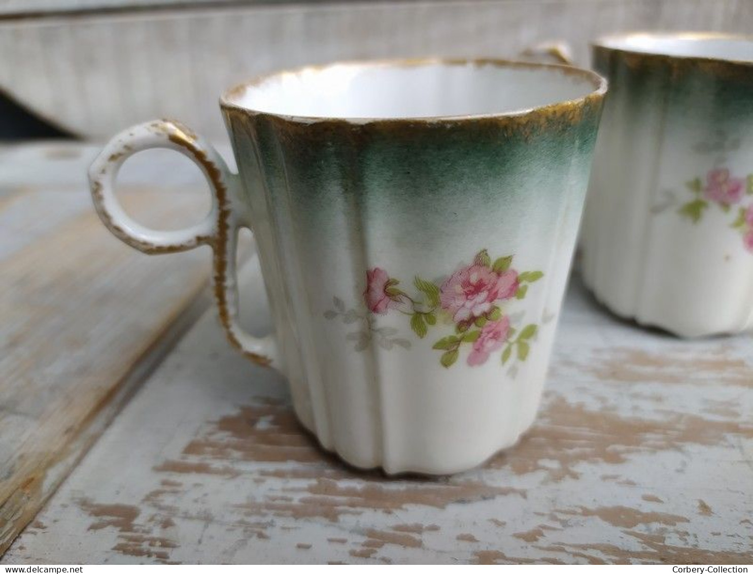 Six Tasses à Thé Porcelaine Décor Roses Et Dorure XIXème - Otros & Sin Clasificación