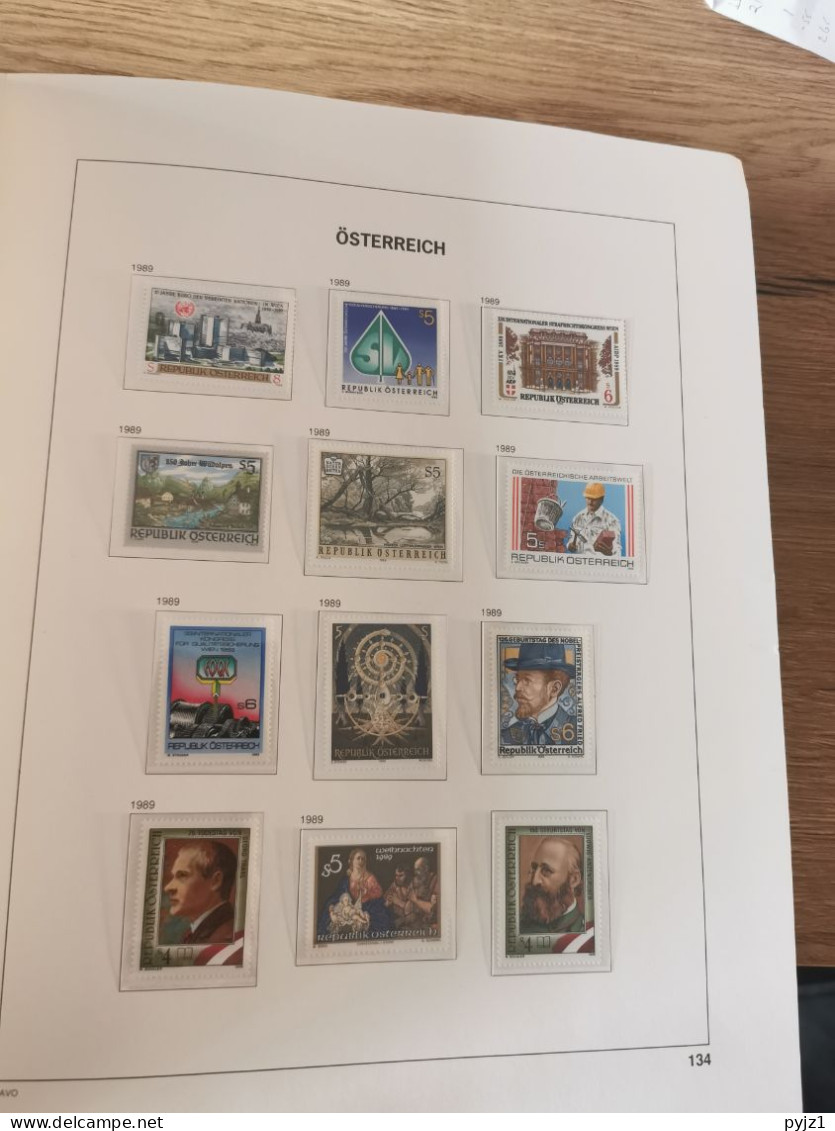 Austria 1989-2005 MNH In DAVO Album And Leuchtturm Pages - Collections (en Albums)
