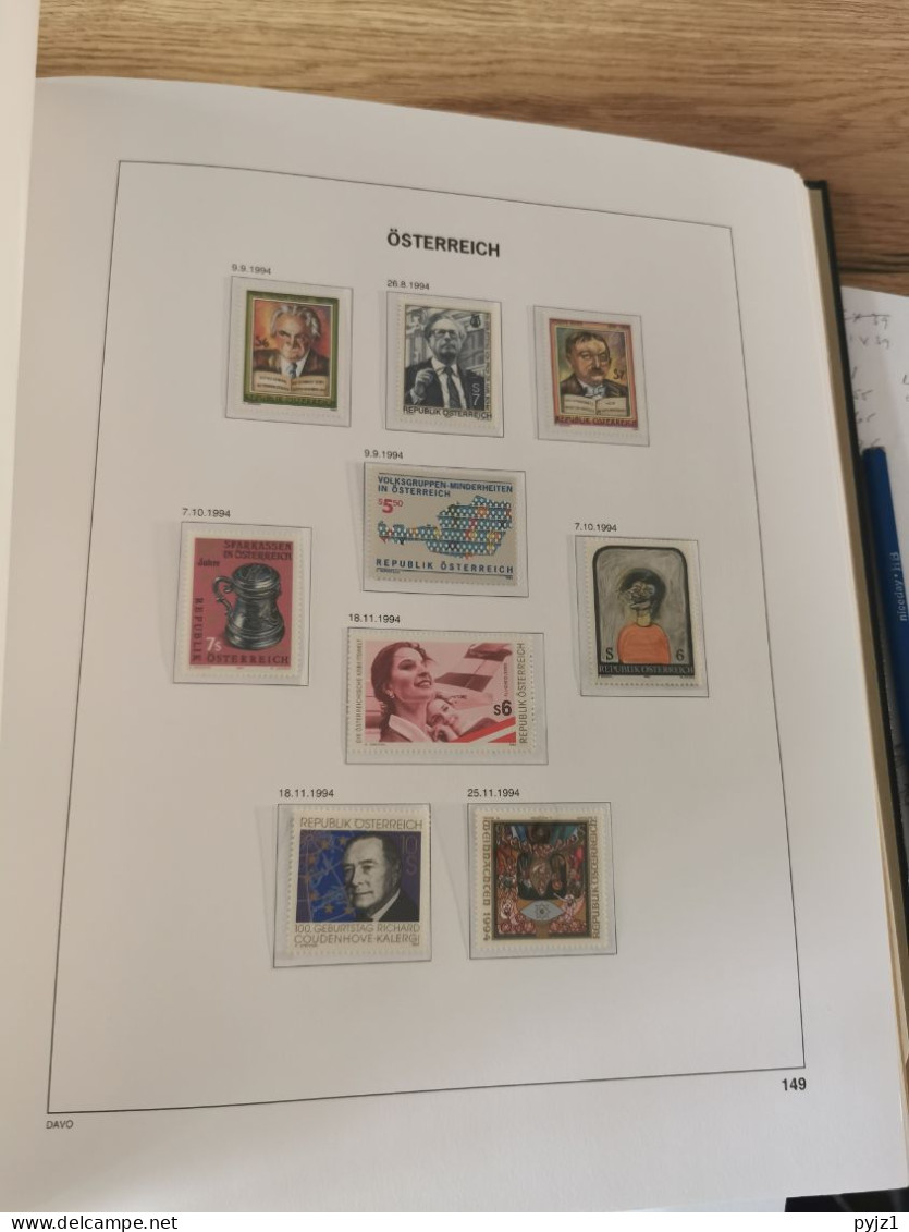 Austria 1989-2005 MNH in DAVO album and Leuchtturm pages