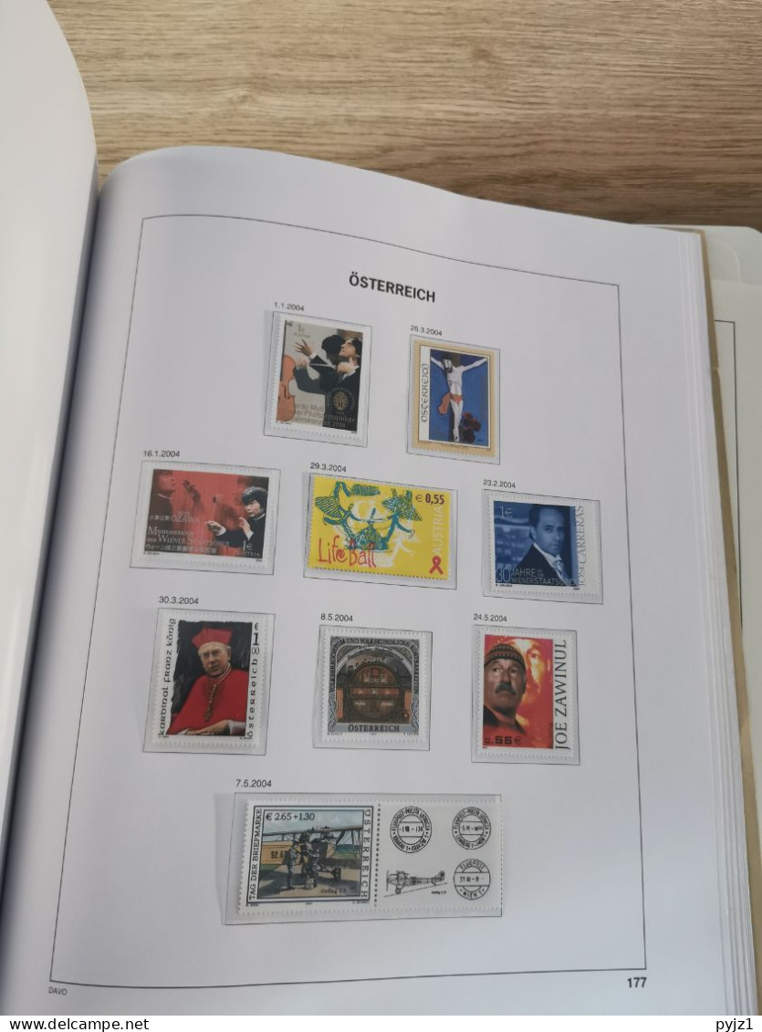 Austria 1989-2005 MNH in DAVO album and Leuchtturm pages