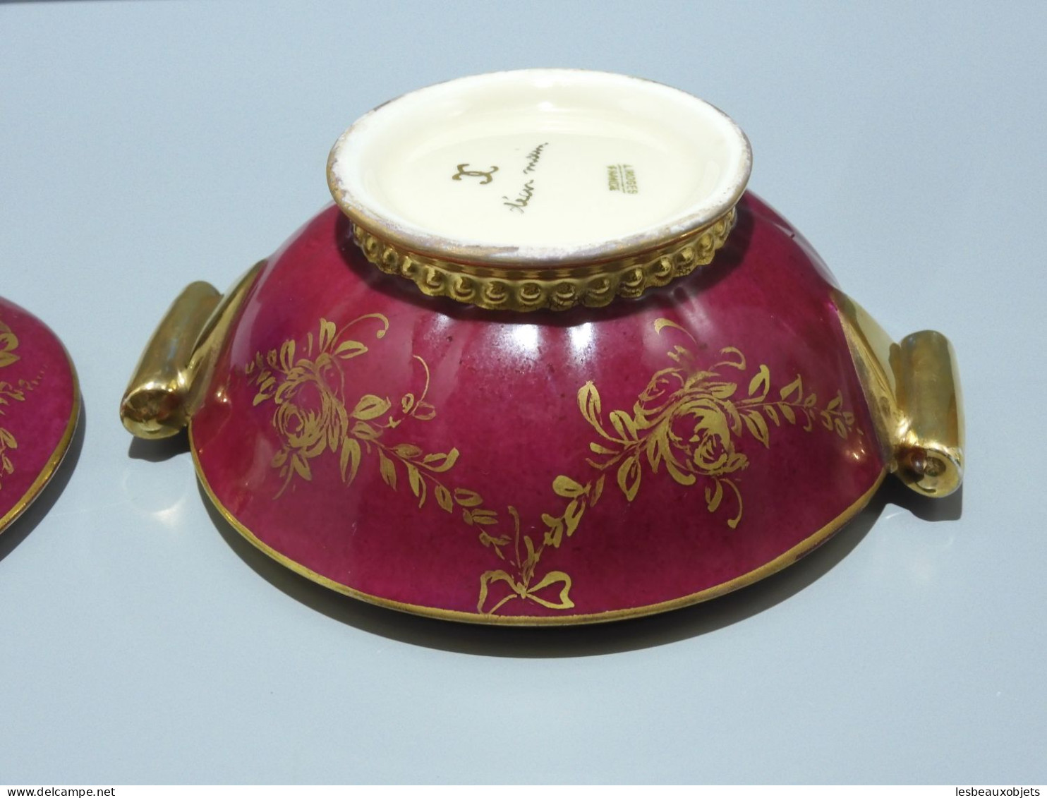 -POT COUVERT MINI SOUPIERE BONBONNIERE PORCELAINE de LIMOGES dorure Fleurs    E