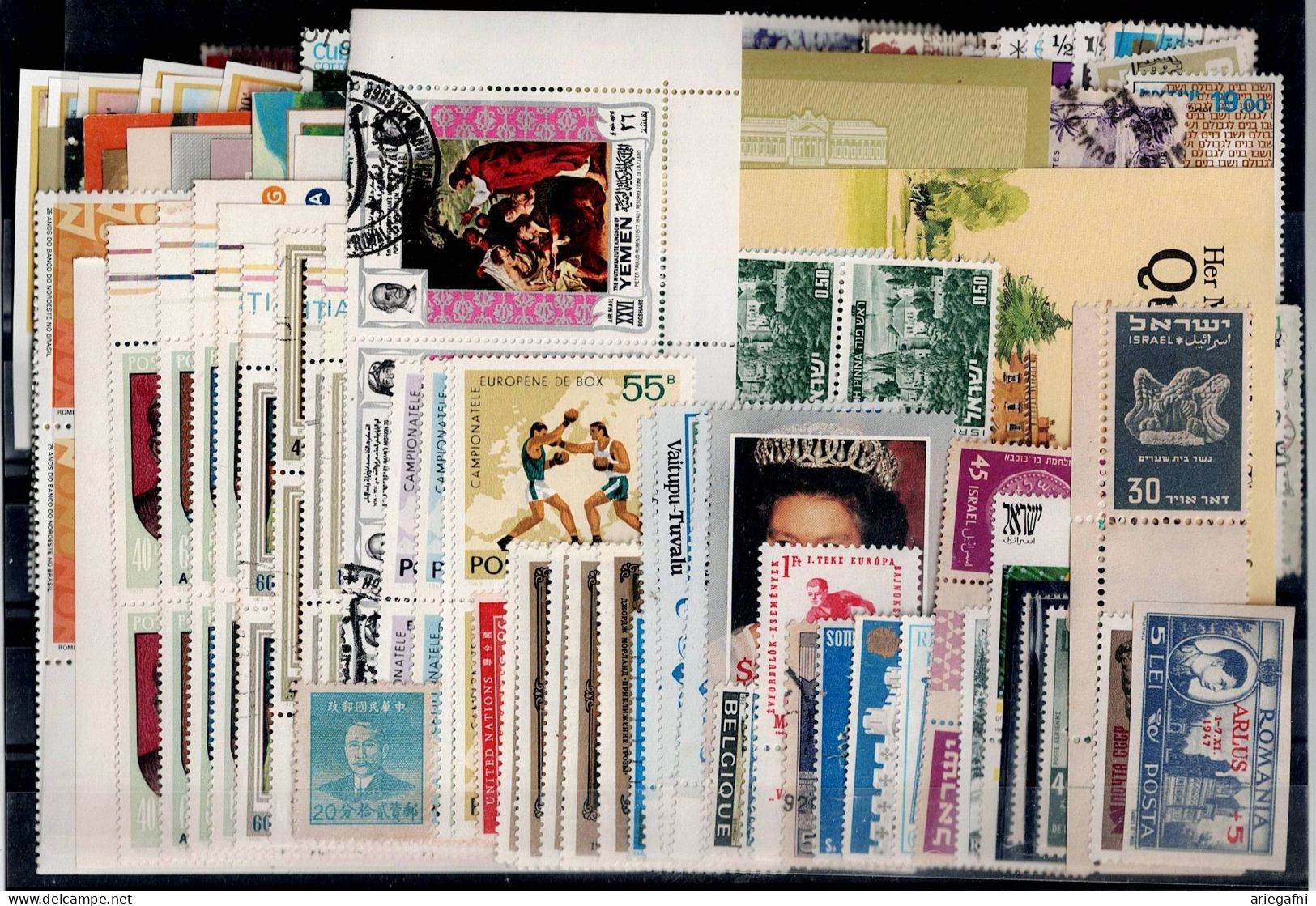 LOT OF 284 STAMPS MINT+USED+ 16 BLOCKS MI- 98 EURO VF!! - Collections (sans Albums)