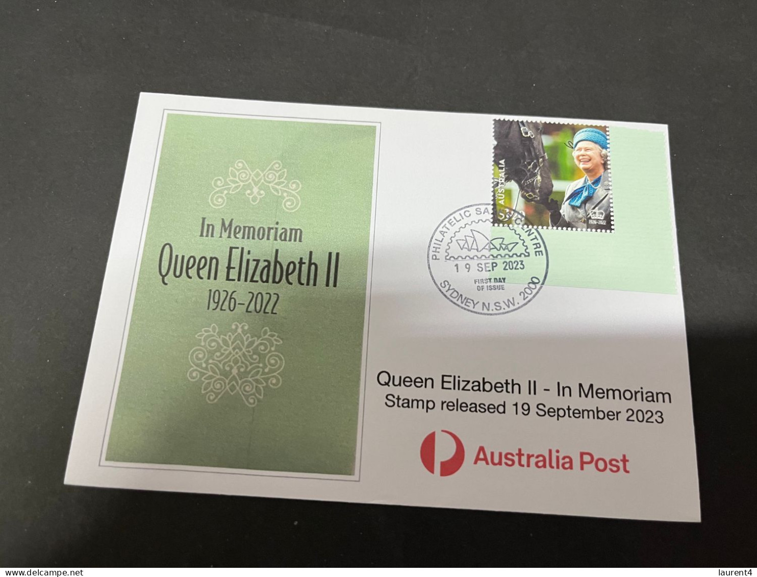 (24-9-2023) (2 U 2) Queen Elizabeth II In Memoriam (special Cover) And Horse Dogs (released Date Is 19 September 2023) - Briefe U. Dokumente