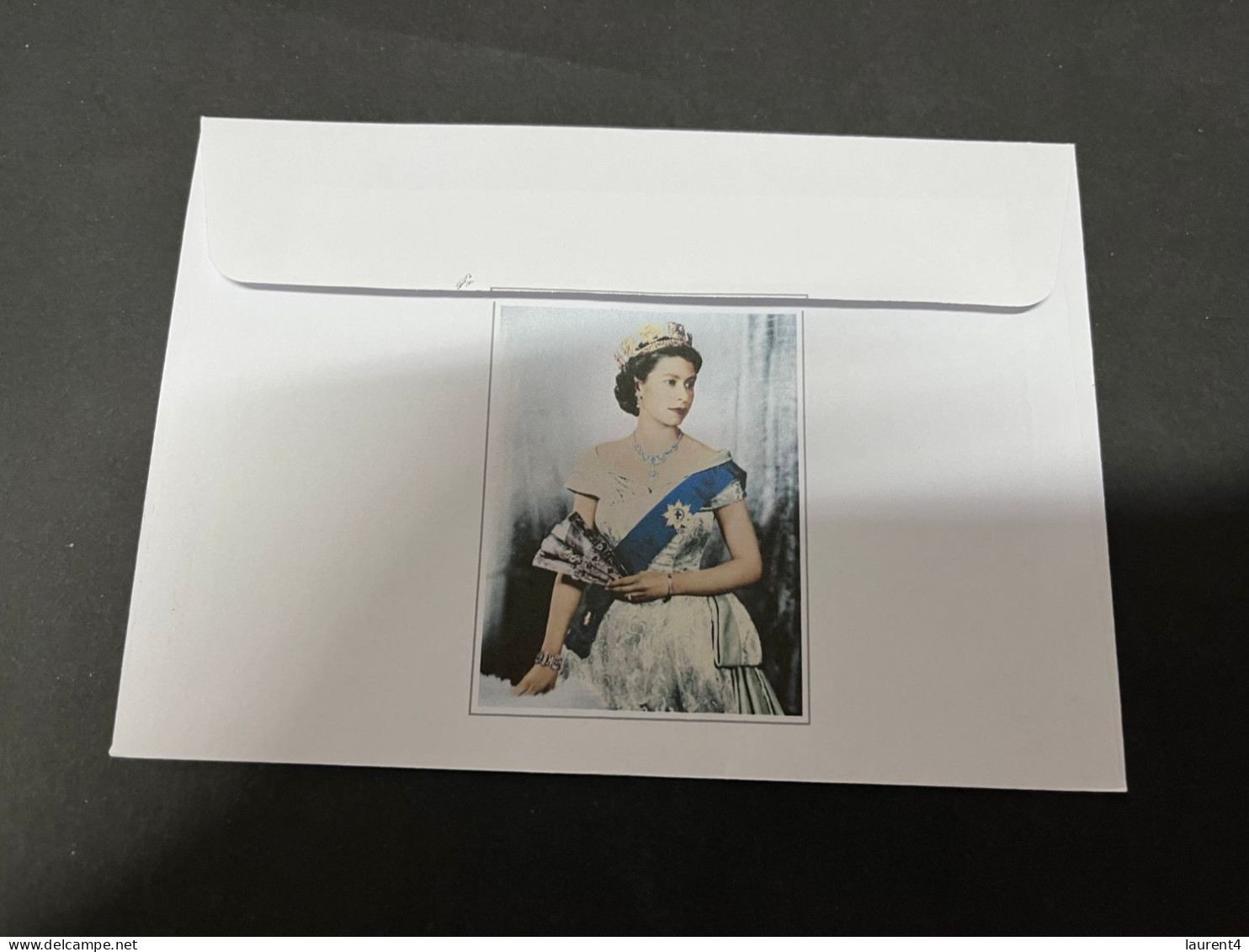 (24-9-2023) (2 U 2 A) Queen Elizabeth II In Memoriam (special Cover) And Corgi Dogs (released Date Is 19 September 2023) - Storia Postale