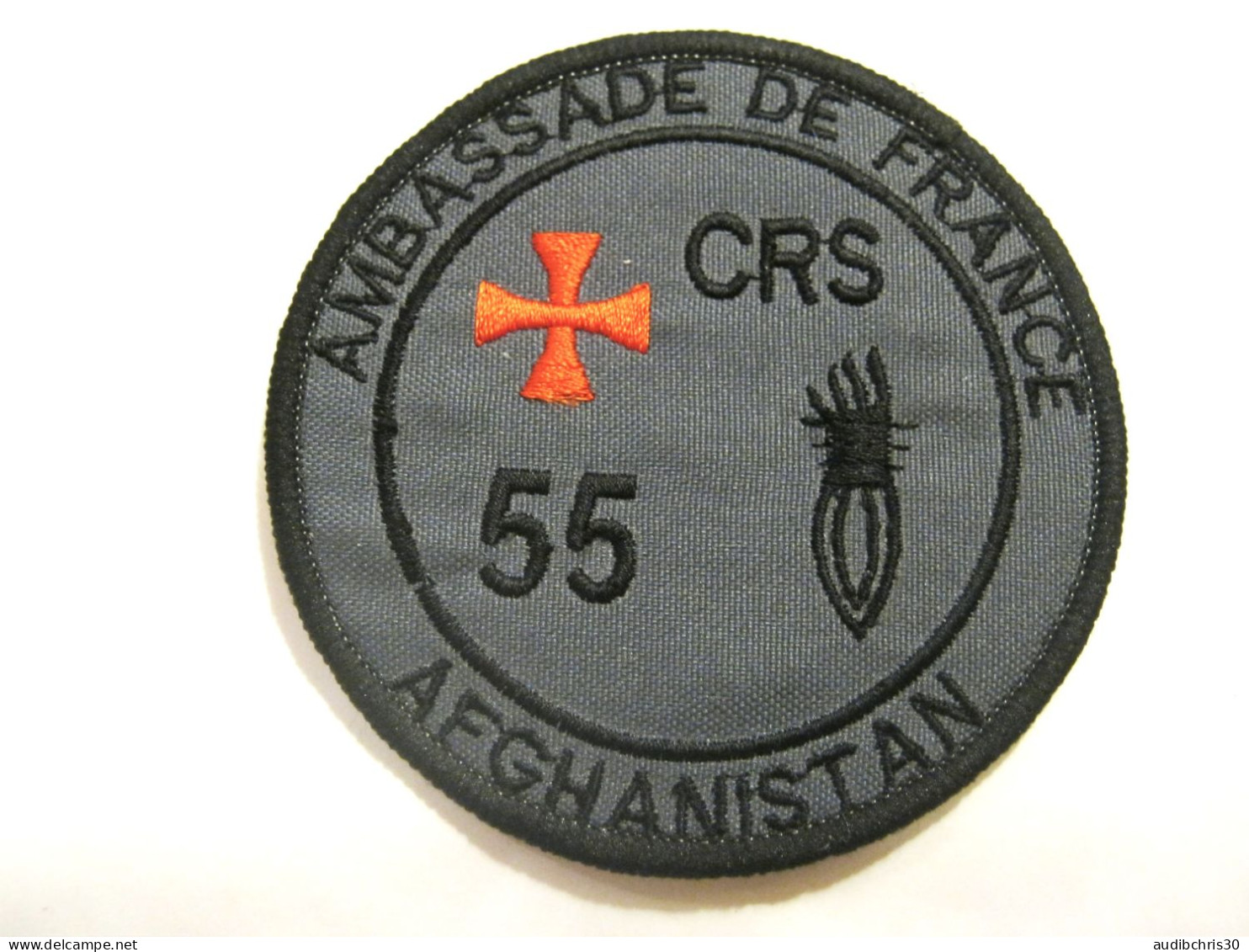 COLLECTION ANCIEN ECUSSON P.N CRS 55 SECURITE AMBASSADE OPEX AFGHANISTAN 90MM SCRATCH AU DOS ETAT EXCELLENT - Police