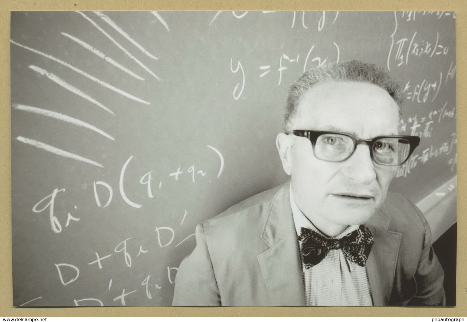 Paul Samuelson (1915-2009) - Economist - Rare Signed Card + Photo - Nobel Prize - Inventors & Scientists