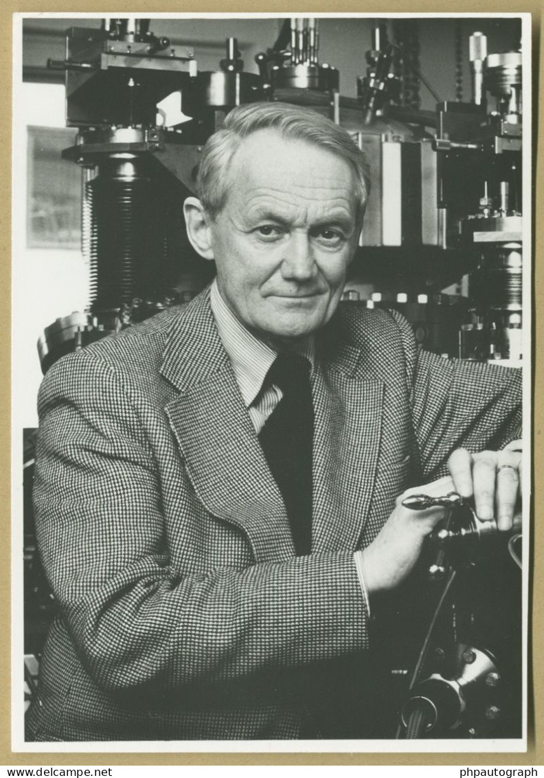Kai Siegbahn (1918-2007) - Swedish Physicist - Back Signed Photo - Nobel Prize - Inventori E Scienziati