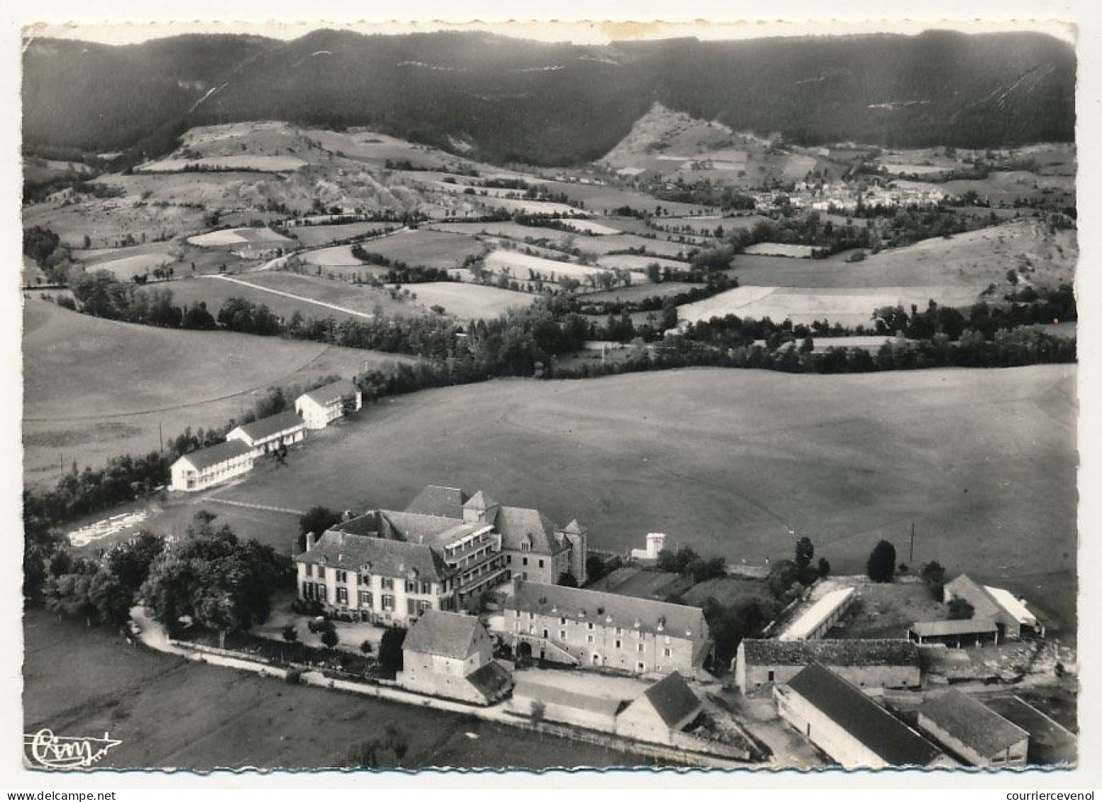 CPSM - MENDE (Lozère) - Préventorium "La Providence" - Château Du Boy - Mende