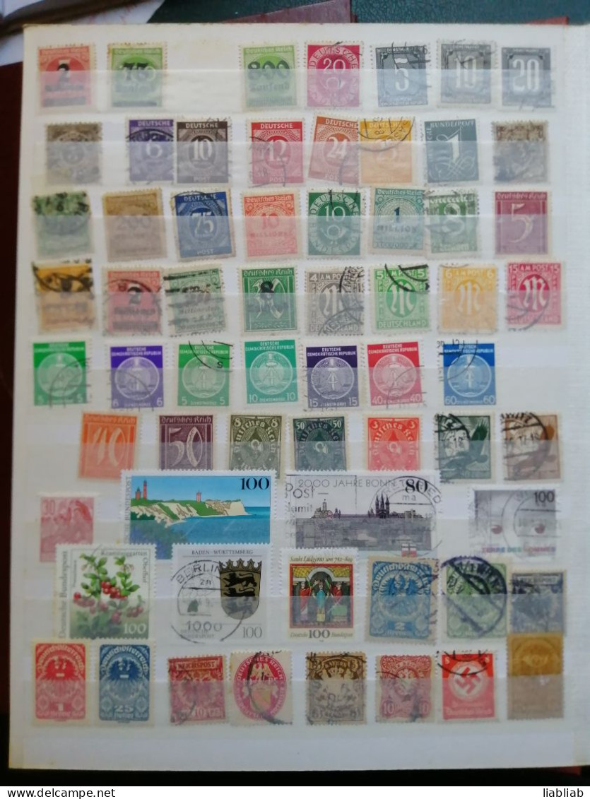 UNE COLLECTION DE 380 TIMBRES POSTE D ALLEMAGNE - Sammlungen