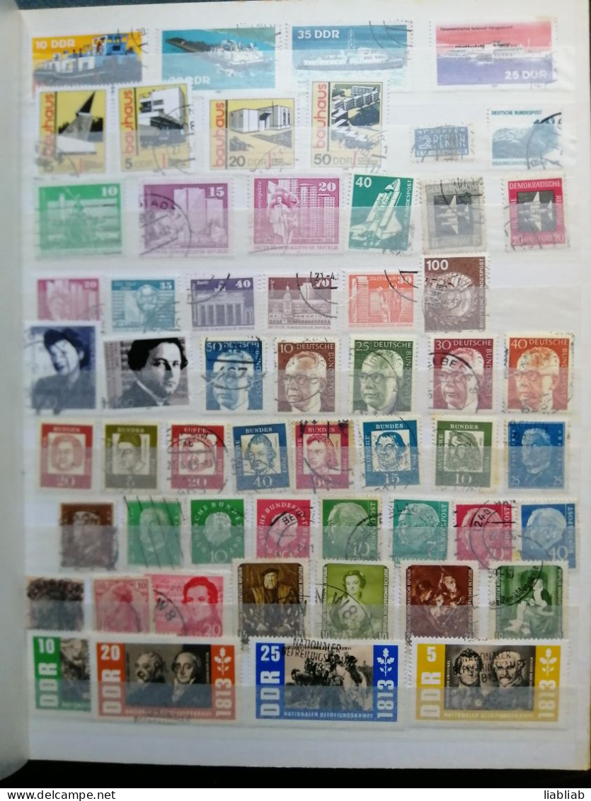 UNE COLLECTION DE 380 TIMBRES POSTE D ALLEMAGNE - Sammlungen