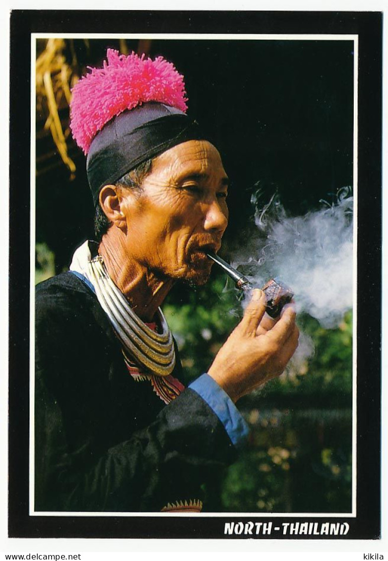 CPSM 10.5 X 15 Thaïlande (84) The Old Mae Hill Tribe Man Enjoys Smoking With People, North Of Thailand * - Thaïlande