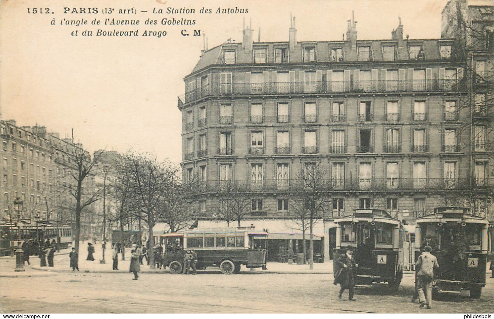 PARIS 13eme Arrondissement  La Station Des Autobus Avenue Des Gobelins Et Du Boulevard Arago - Arrondissement: 13