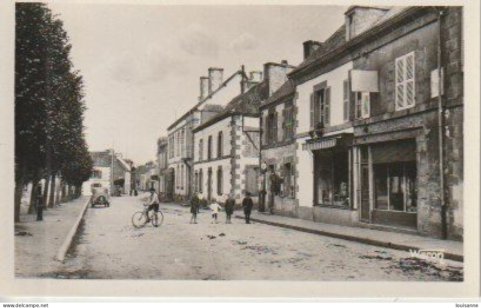 CLERGUEREC ( 56 )  RUE  PRINCIPALE  ET JUSTICE  DE  PAIX  - C P S M  ( 23 / 9  /  90  ) - Cleguerec