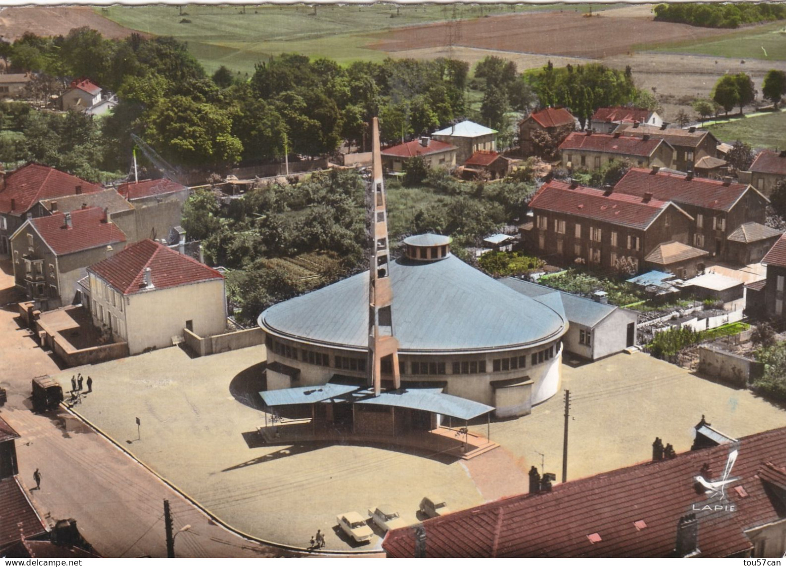 MONTOIS LA MONTAGNE - METZ - MOSELLE  -  (57)  - CPSM COULEURS DENTELEE DES ANNEES 1960...L'EGLISE - Metz Campagne