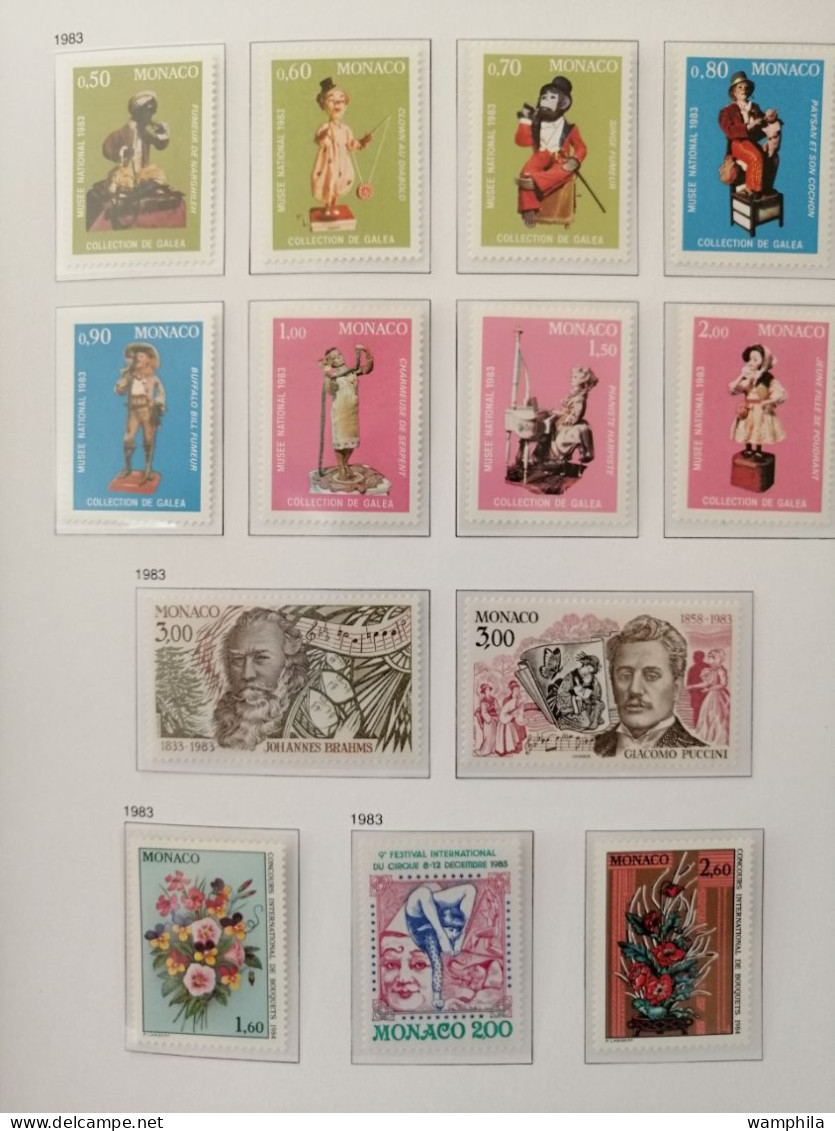 Monaco une collection en album "DAVO" 1980/1987** poste. P.A. blocs, préoblitérés, taxe. cote +1500€.