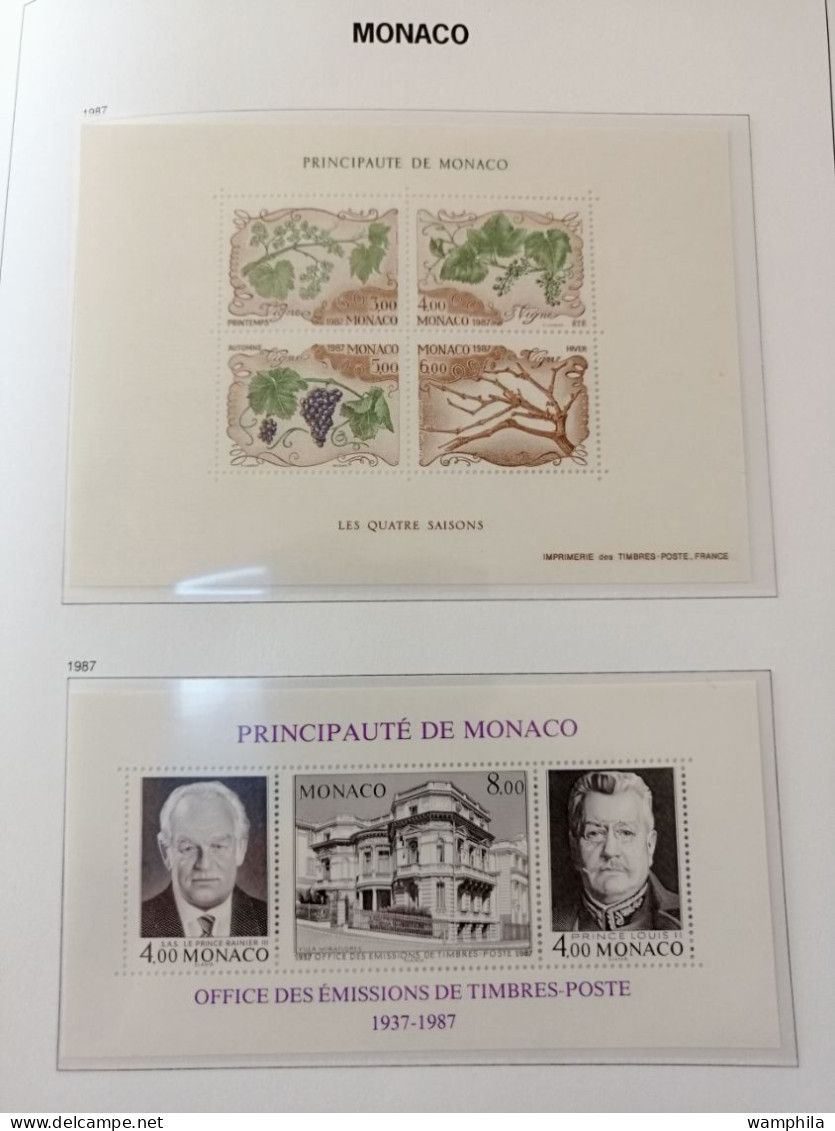 Monaco une collection en album "DAVO" 1980/1987** poste. P.A. blocs, préoblitérés, taxe. cote +1500€.