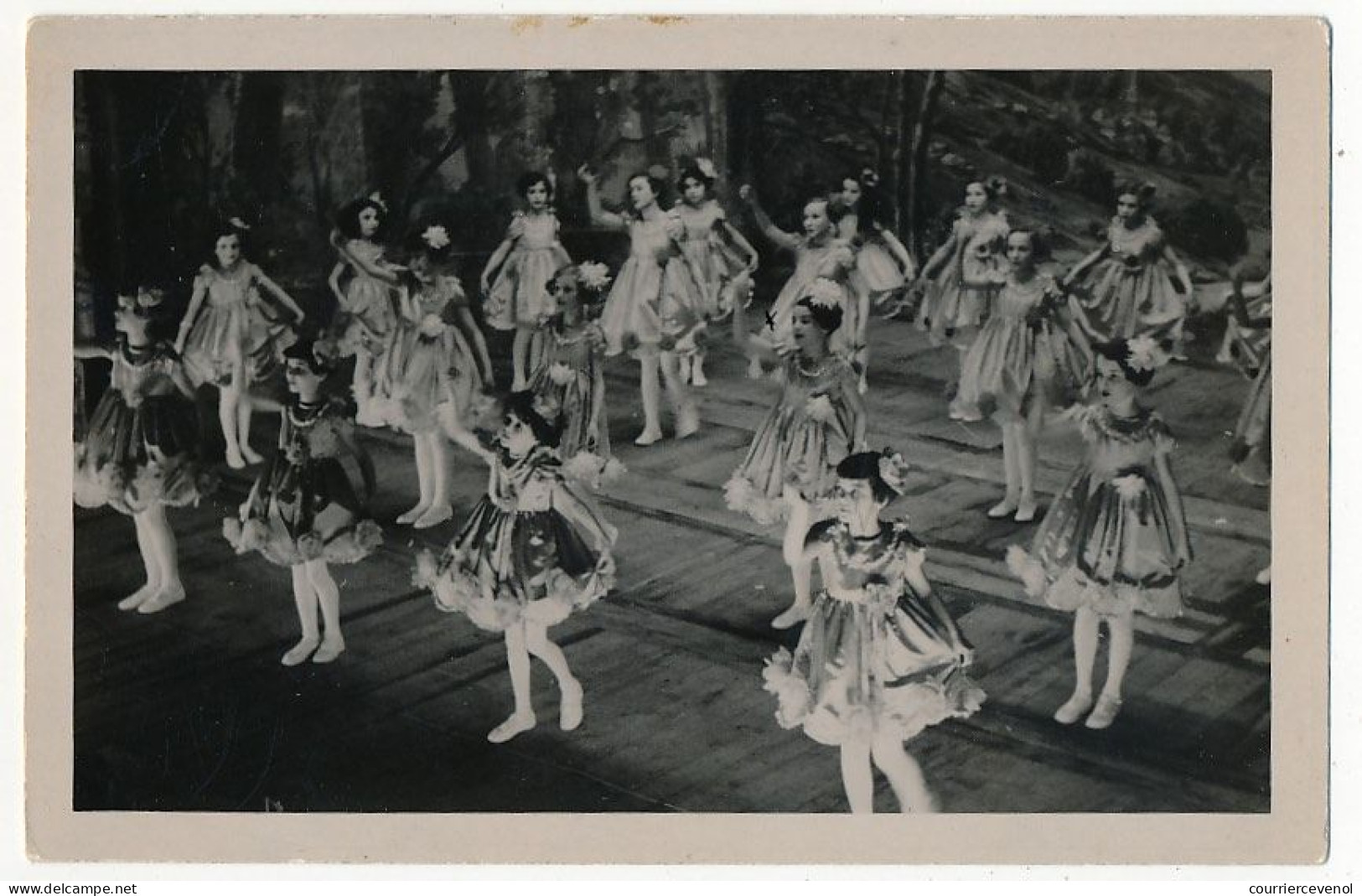 CPA Photo - LONS LE SAUNIER (Jura) -  Fête Des écoles - Janvier 1935 - Lons Le Saunier