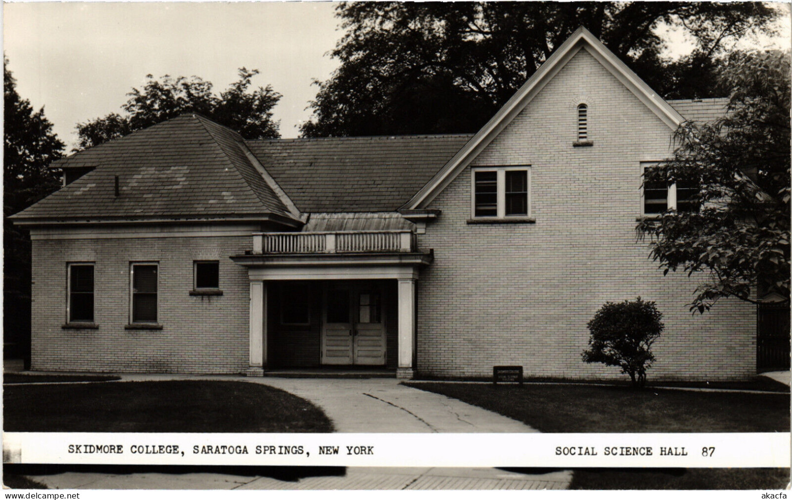 PC US, NY, SARATOGA SPRINGS, SKIDMORE COL, Vintage REAL PHOTO Postcard (b49537) - Saratoga Springs