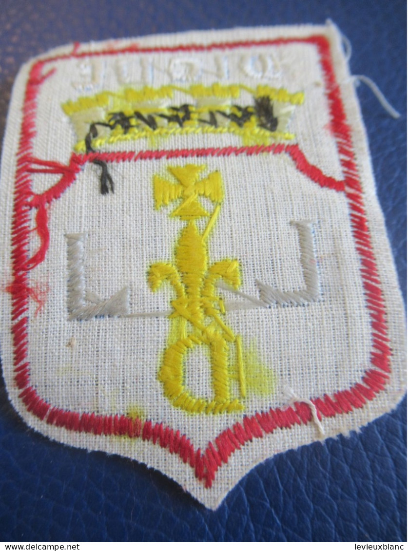 Ecusson Tissu Ancien/DIGNE /Alpes De Haute Provence / Vers  1970-1990                 ET500 - Patches