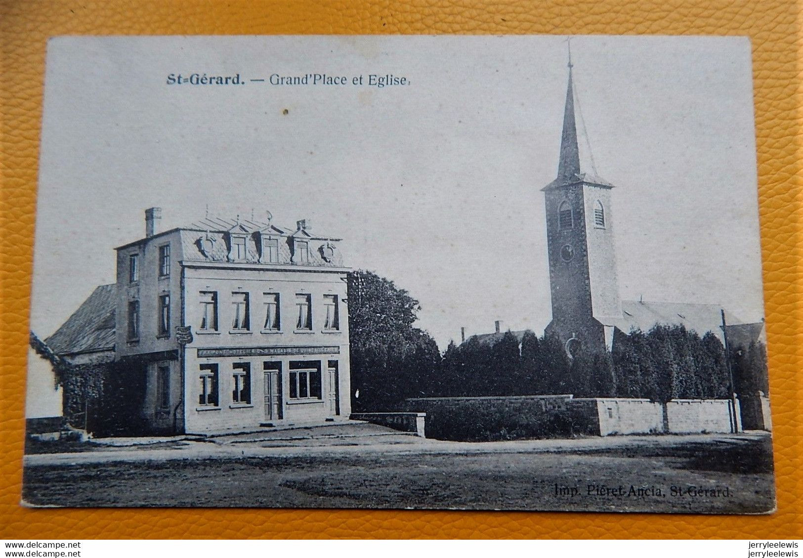 SAINT GERARD  -  Grand' Place Et Eglise - Mettet