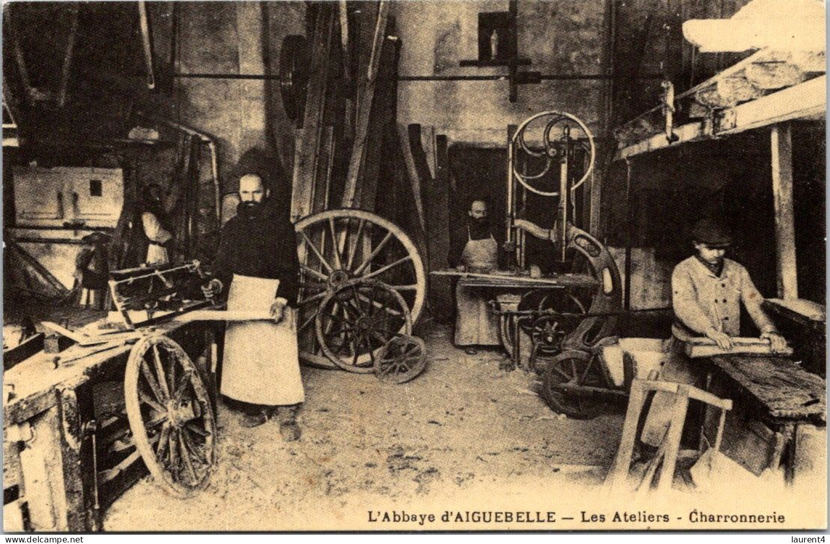 26-9-2023 (2 U 13) France - Reproduction - Abbaye D'Aigeibelle - Eglises Et Cathédrales