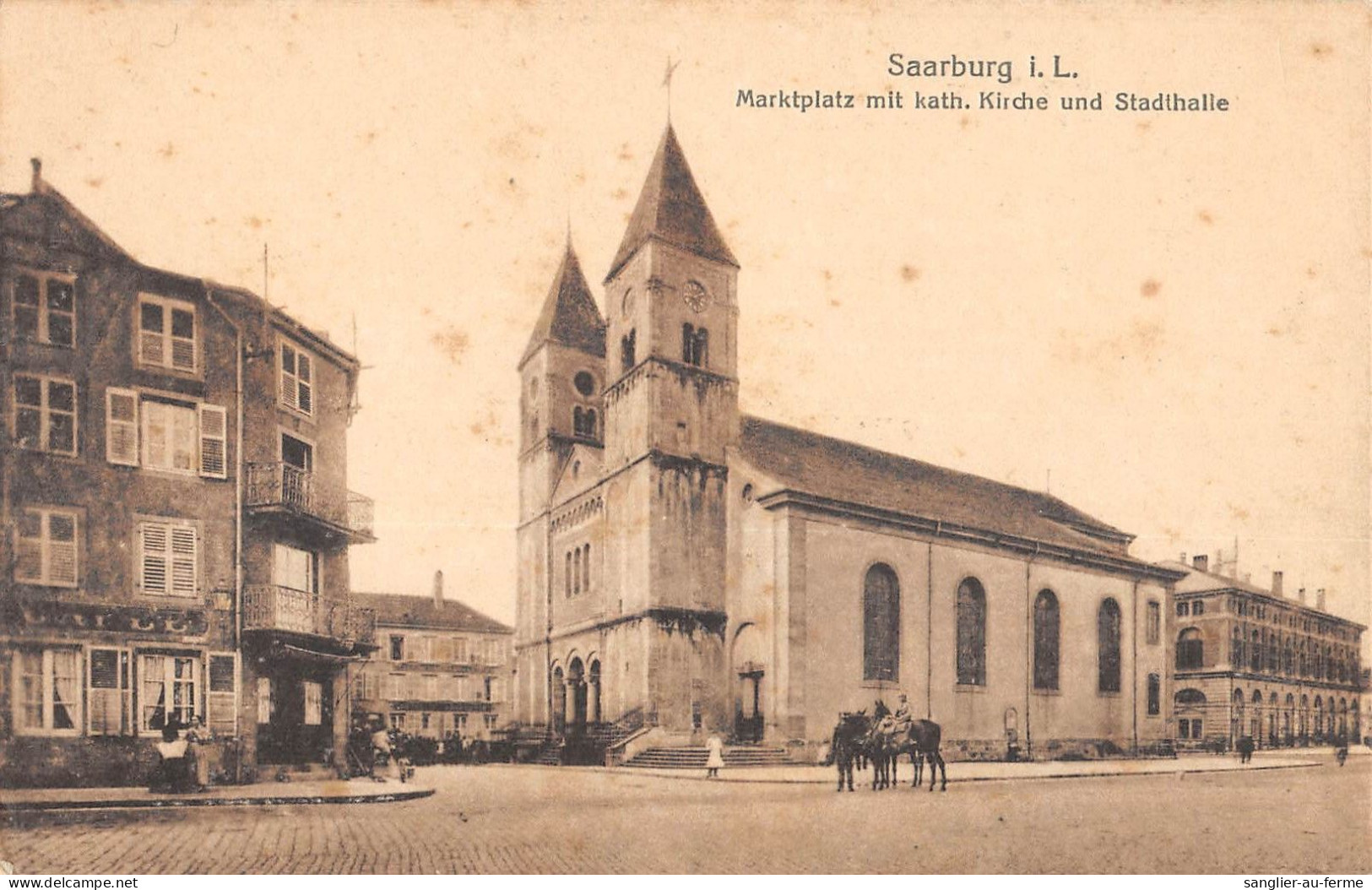 CPA 57 SAARBURG / MAKTPLATZ MIT KATH KIRCHE UND STADTHALLE - Otros & Sin Clasificación