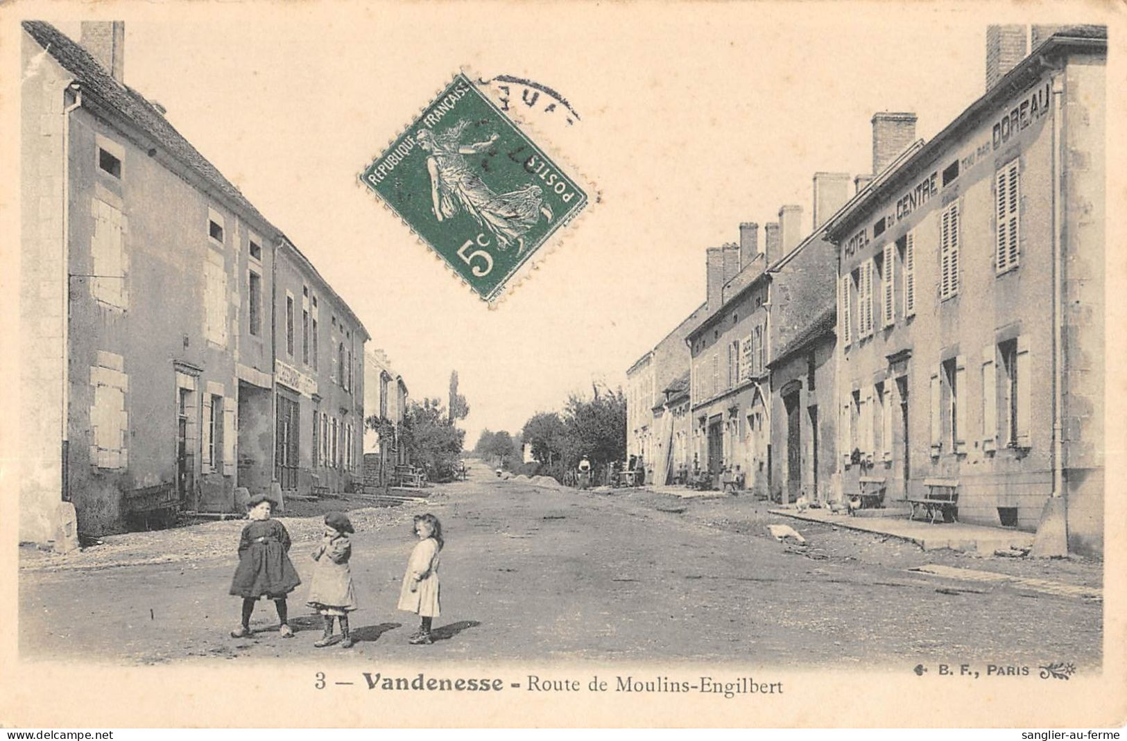 CPA 58 VANDENESSE / ROUTE DE MOULINS ENGILBERT - Autres & Non Classés